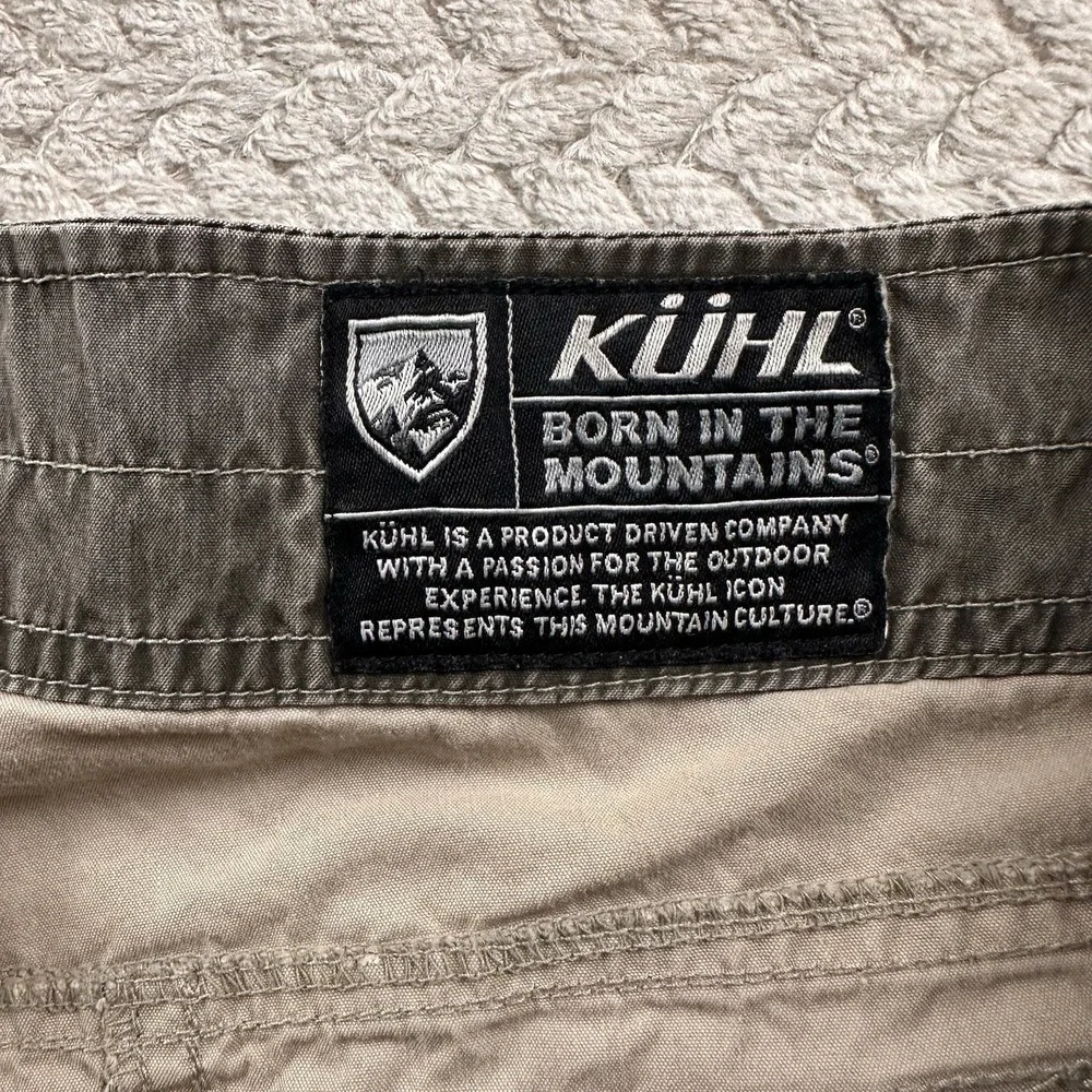 Kuhl Men's Vintage Patina Dye‎ Hiking Shorts Zip Cargo Pockets Size 36 Olive